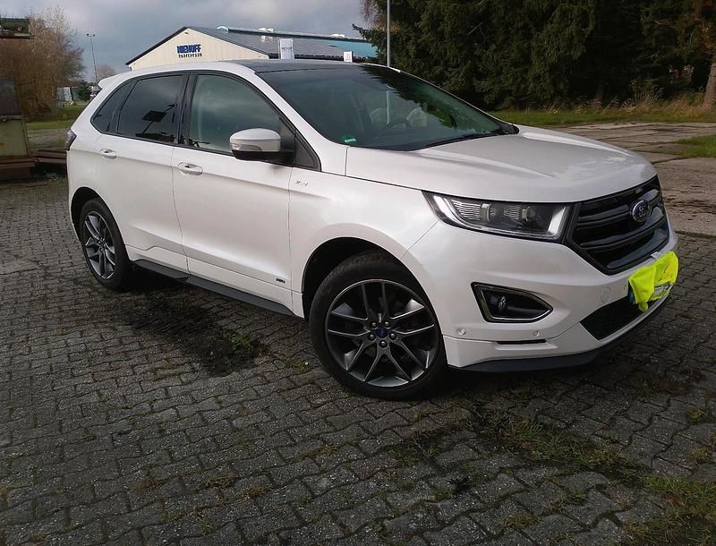 Weiß Gebraucht 2018 Ford Edge ST SUV | 16.950 € (Fairer Preis) - Bild 1/4