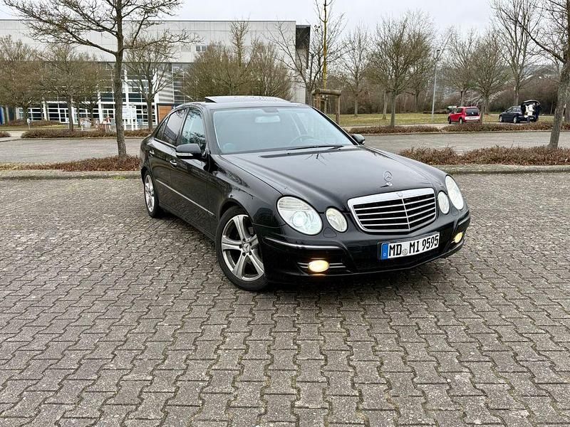 Gebraucht Mercedes E320 Avantgarde 224 PS (164 kW) 2006 Schwarz Limousine