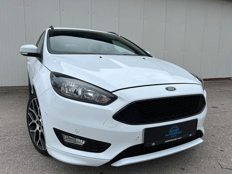 Gebraucht Ford Focus ST-Line 140 PS (102 kW) 2018 Weiß Kombi