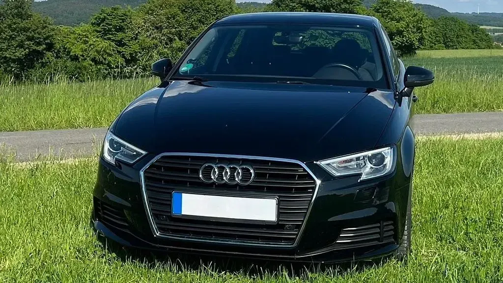 Gebraucht Audi A3 Design 150 PS (110 kW) 2020 Schwarz Limousine