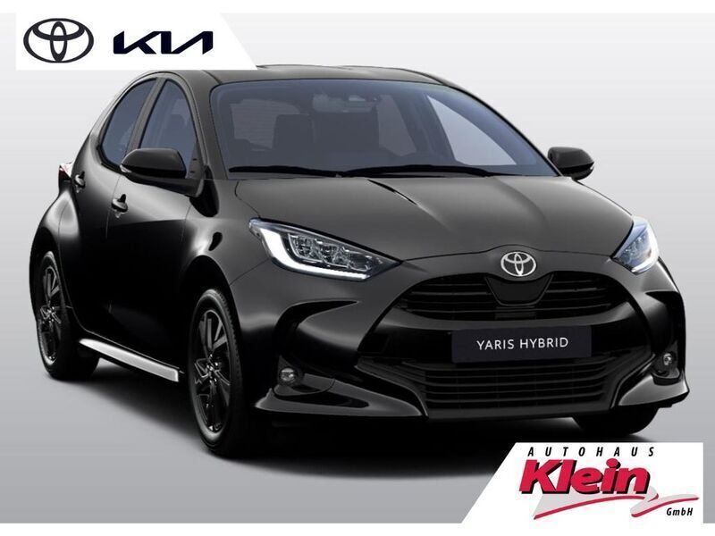 Schwarz Neu 2025 Toyota Yaris Hybrid Limousine | 27.560 € (Etwas zu teuer) - Bild 1/1