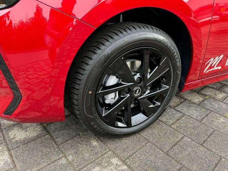 Gebraucht Opel Corsa 101 PS (74 kW) 2025 Rot Limousine