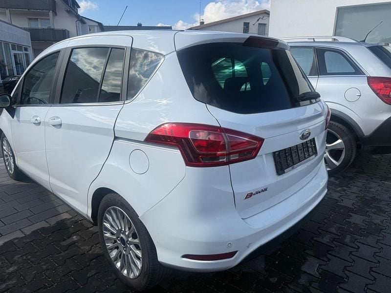 Gebraucht Ford B-MAX Trend 105 PS (77 kW) 2013 Weiß Van / Kleinbus
