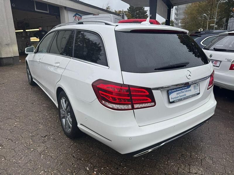 Gebraucht Mercedes E200 184 PS (135 kW) 2014 Weiß Kombi