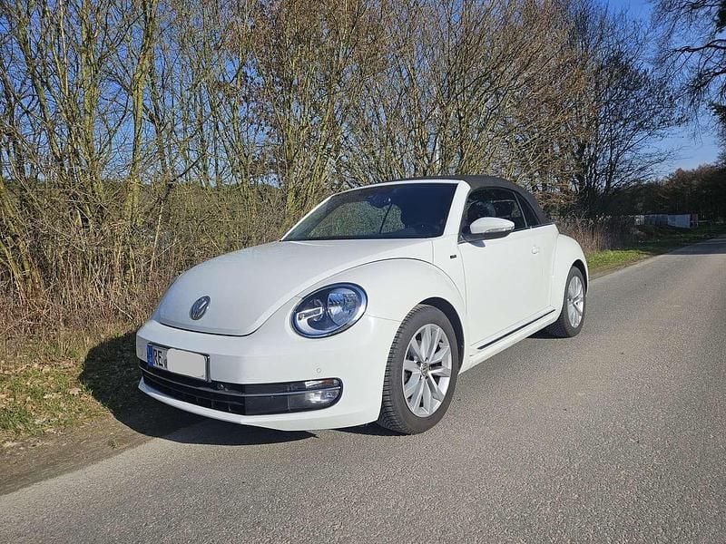 Gebraucht VW Beetle Cabriolet Allstar 105 PS (77 kW) 2016 Weiß Cabrio