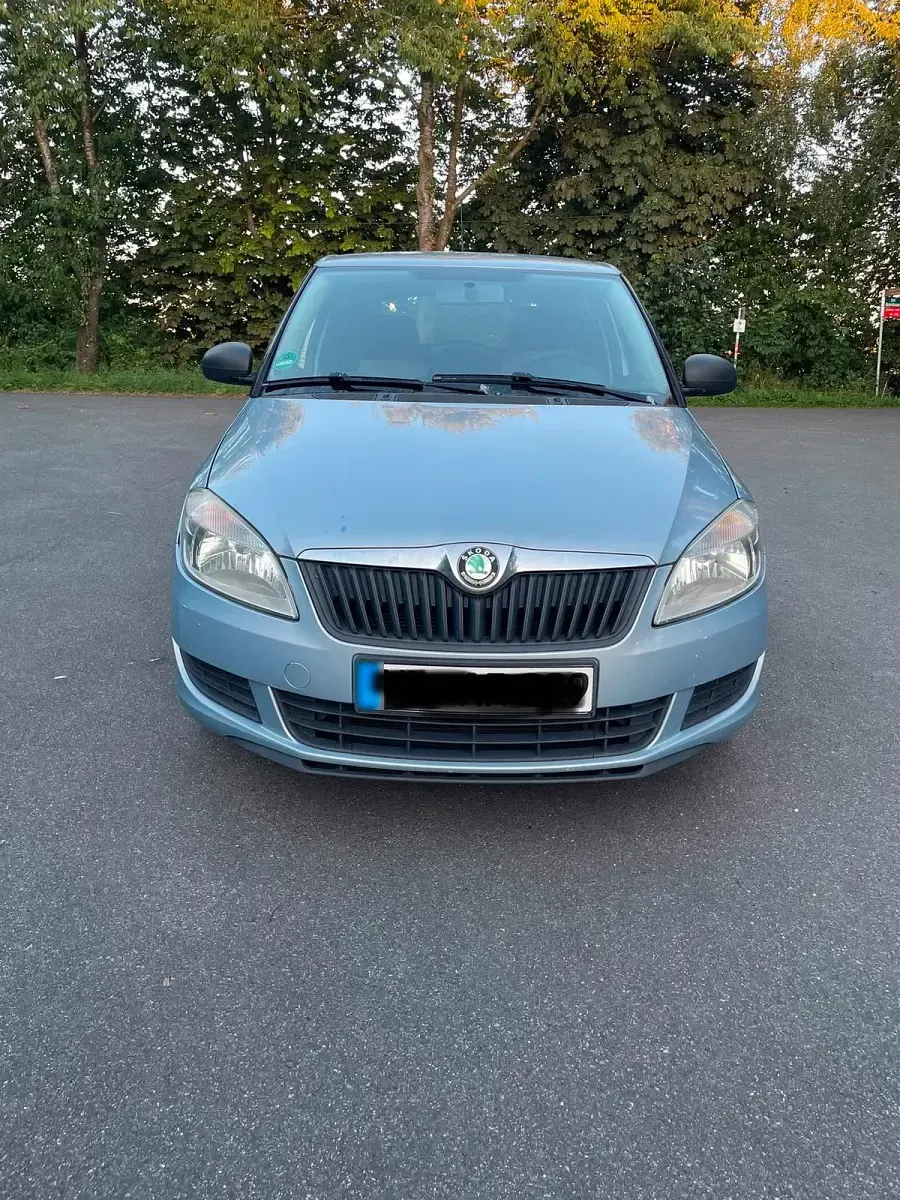 Gebraucht Skoda Fabia Comfort 60 PS (44 kW) 2010 Silber Kleinwagen