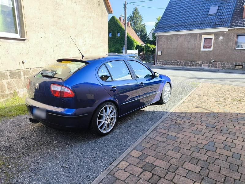 Gebraucht Seat Leon 105 PS (77 kW) 2005 Blau Kleinwagen