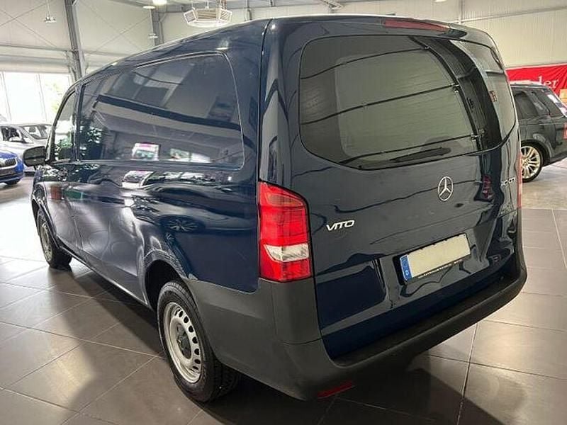 Gebraucht Mercedes Vito 102 PS (75 kW) 2020 Blau Van