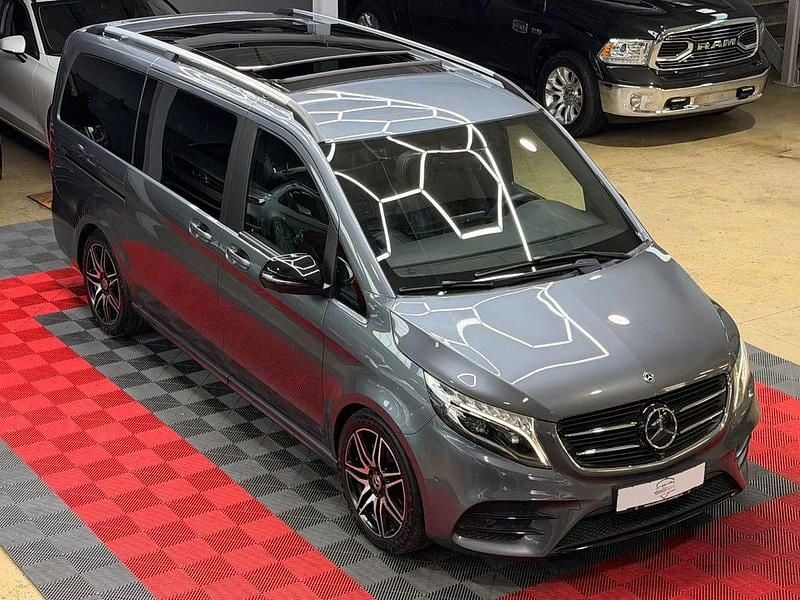 Gebraucht Mercedes V250 Exclusive 190 PS (139 kW) 2018 Grau Van / Kleinbus
