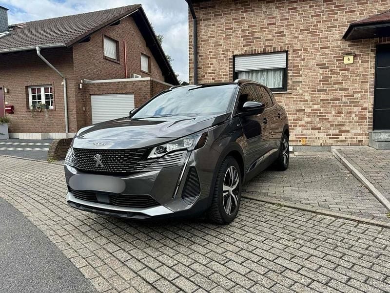 Grau Gebraucht 2023 Peugeot 3008 GT-line SUV | 22.500 € (Superpreis) - Bild 1/4