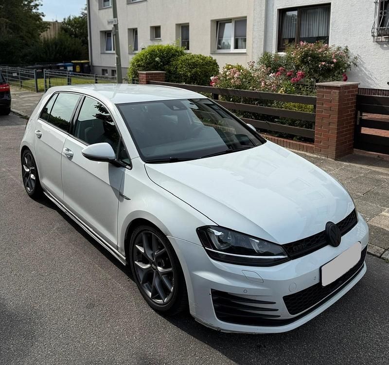 Weiß Gebraucht 2013 VW Golf VII GTD Limousine | 7.700 € (Fairer Preis) - Bild 1/4