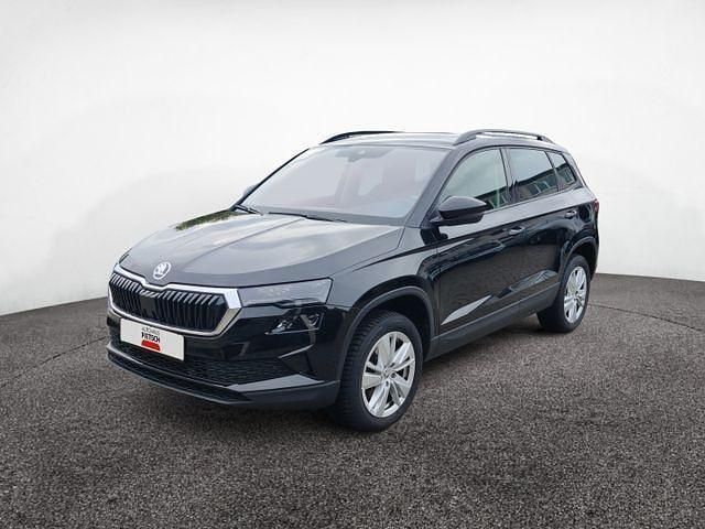 Black magic perleffekt Gebraucht 2024 Skoda Karoq Selection SUV | 32.940 € (Fairer Preis) - Bild 1/4