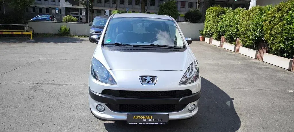 Gebraucht Peugeot 1007 Premium 73 PS (53 kW) 2008 Gris aluminium (metallic) Van / Kleinbus