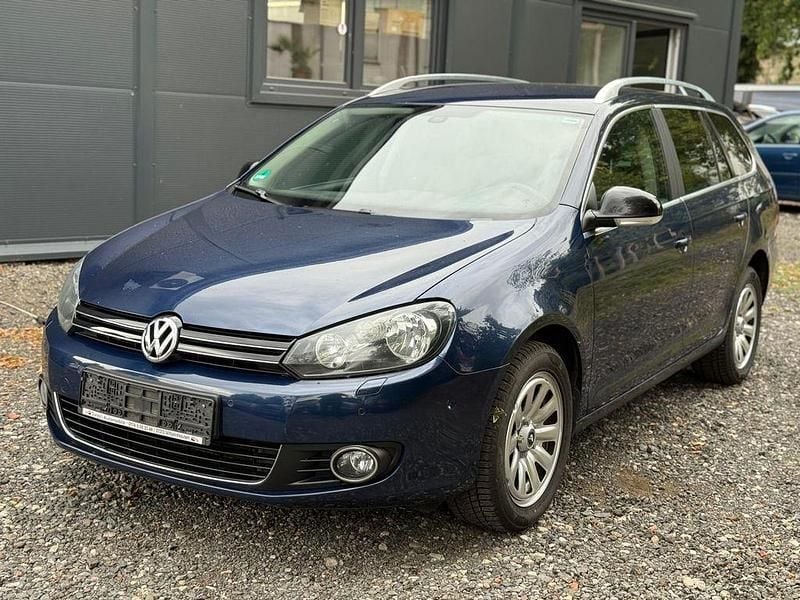 Blau Gebraucht 2011 VW Golf VI Style Kombi | 3.500 € (Guter Preis) - Bild 1/4