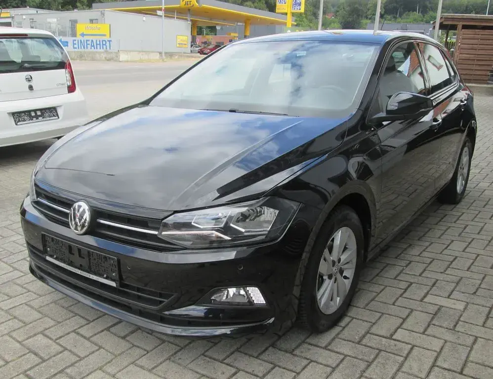 Gebraucht VW Polo Comfortline 80 PS (58 kW) 2020 Schwarz Kleinwagen