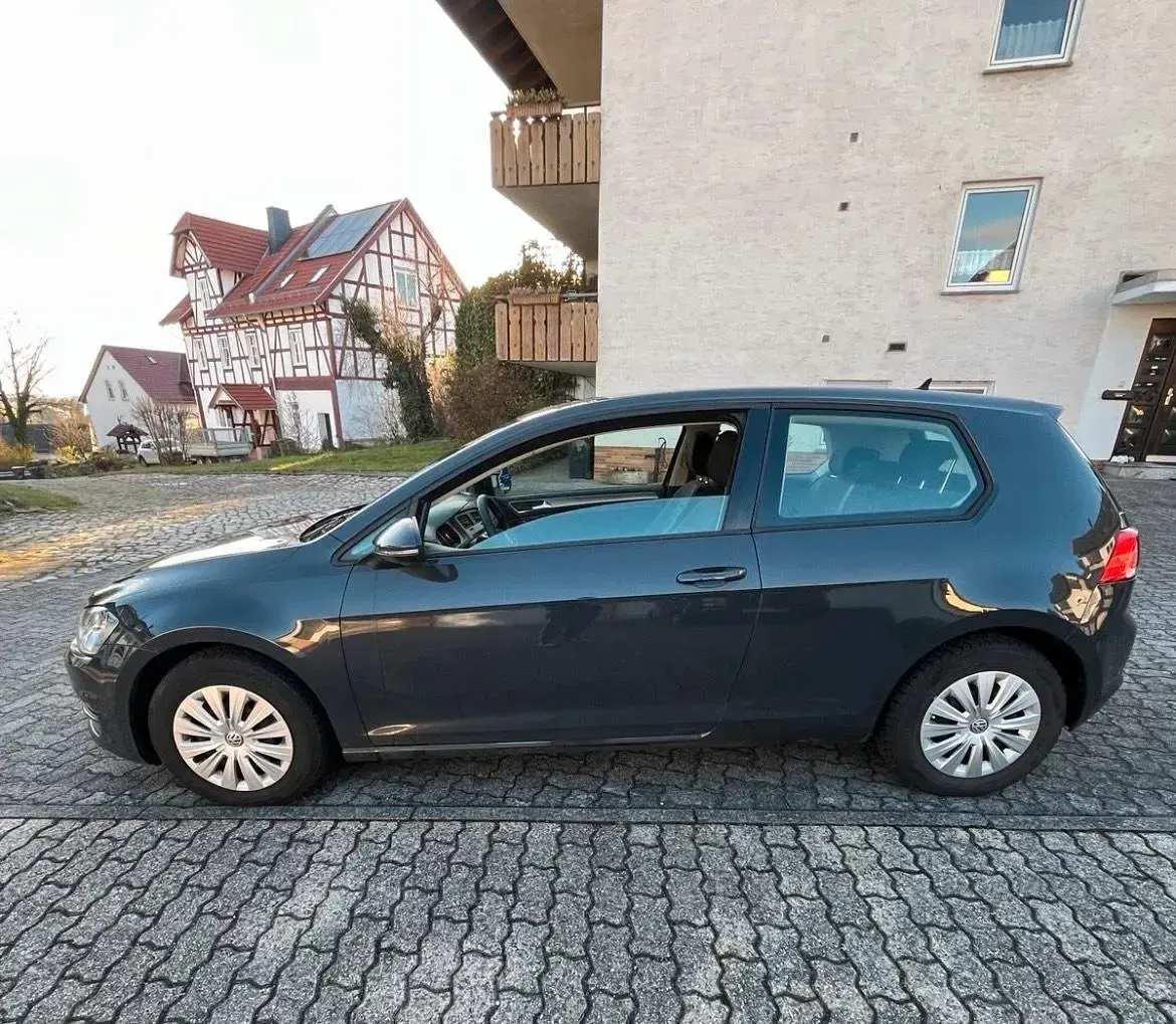 Używany VW Golf VII 86 KM (63 kW) 2017 Szary Hatchback