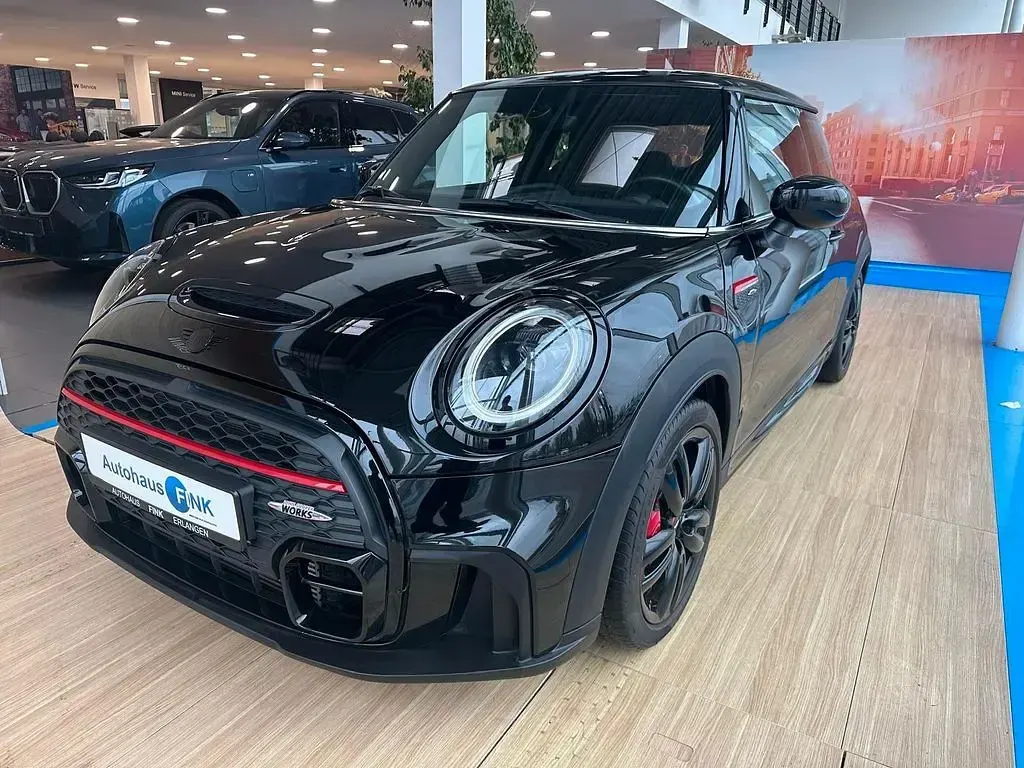 Gebraucht Mini John Cooper Works 231 PS (169 kW) 2022 Schwarz Kleinwagen