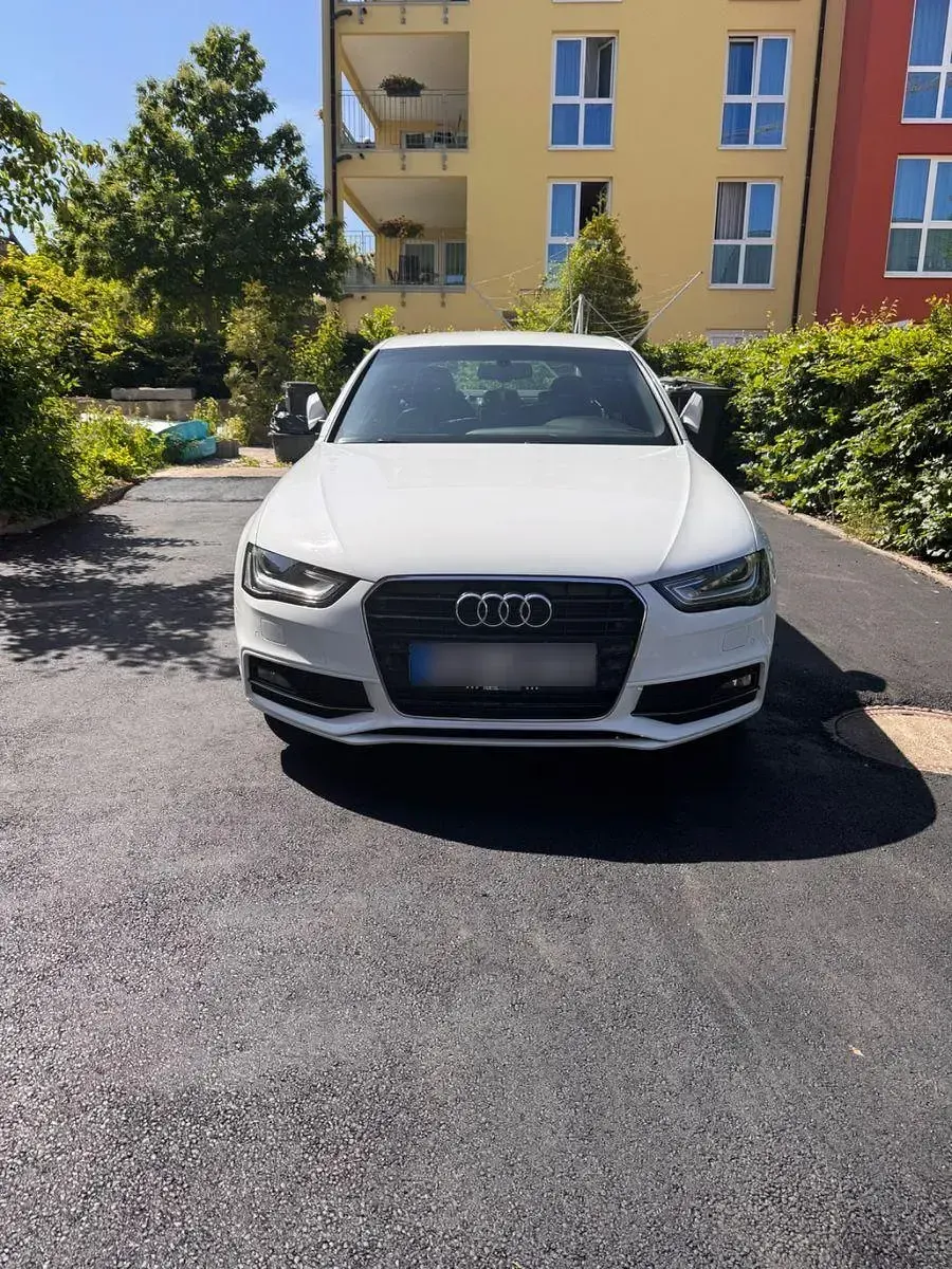 Gebraucht Audi A4 S-Line 177 PS (130 kW) 2012 Weiß Limousine