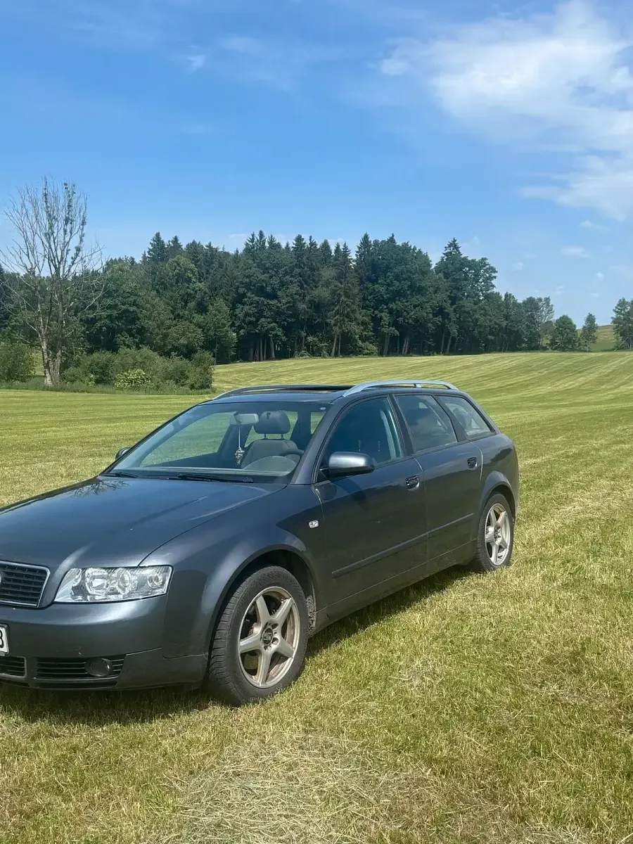 Gebraucht Audi A4 163 PS (119 kW) 2003 Grau Kombi