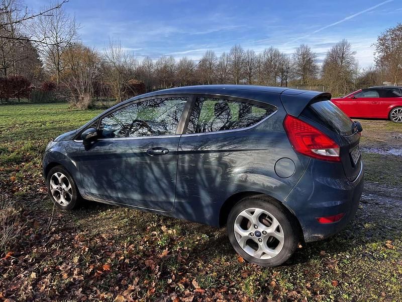 Gebraucht Ford Fiesta Titanium 82 PS (60 kW) 2009 Limousine