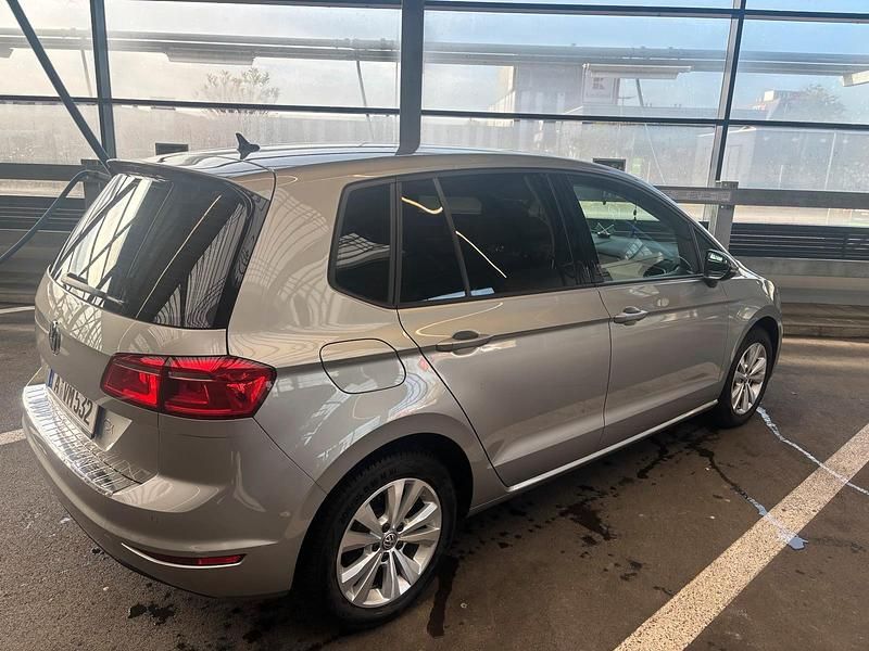 Silber Gebraucht 2015 VW Golf VII Kombi | 13.500 € (Teuer) - Bild 1/4