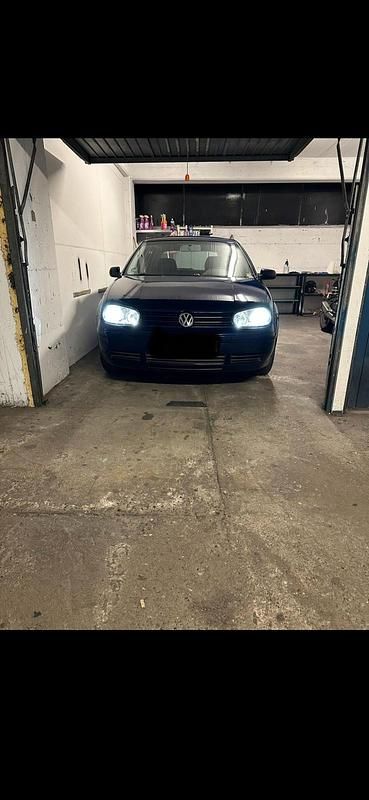 Gebraucht VW Golf IV Pacific 75 PS (55 kW) 2003 Blau Limousine