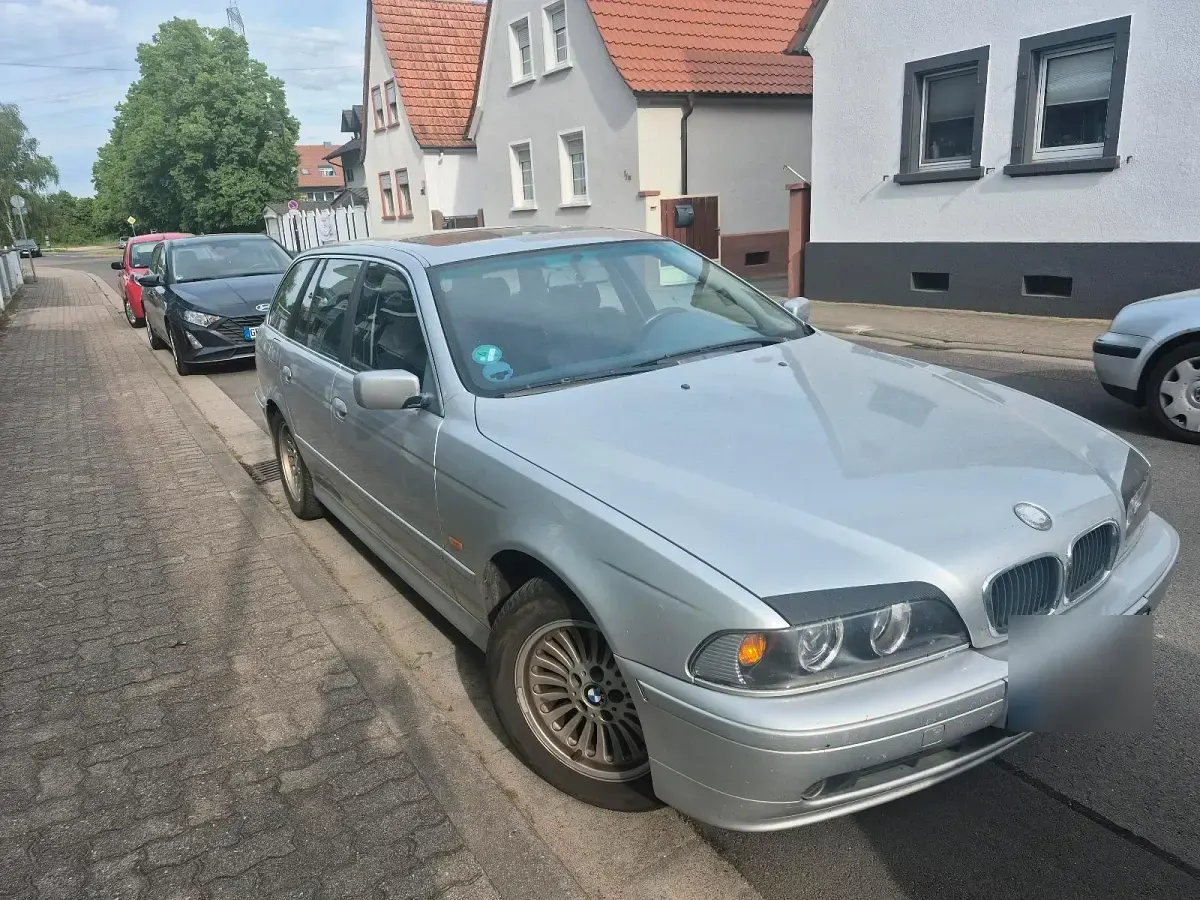 Gebraucht BMW 525 191 PS (140 kW) 2001 Silber Kombi