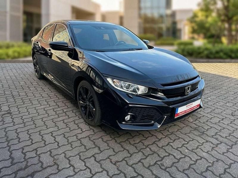 Gebraucht Honda Civic Elegance 129 PS (94 kW) 2018 Crystal black p. Limousine