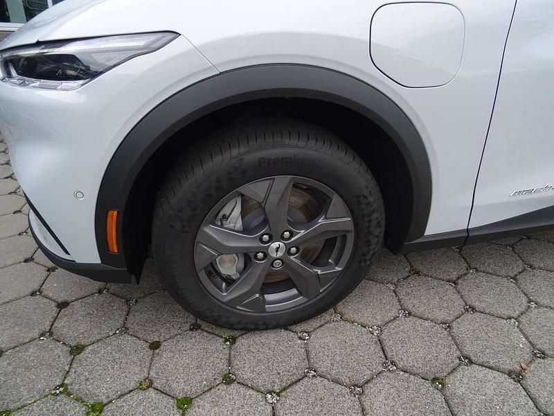 Gebraucht Ford Mustang Mach-E 197 kW (269 PS) 2023 Space white SUV