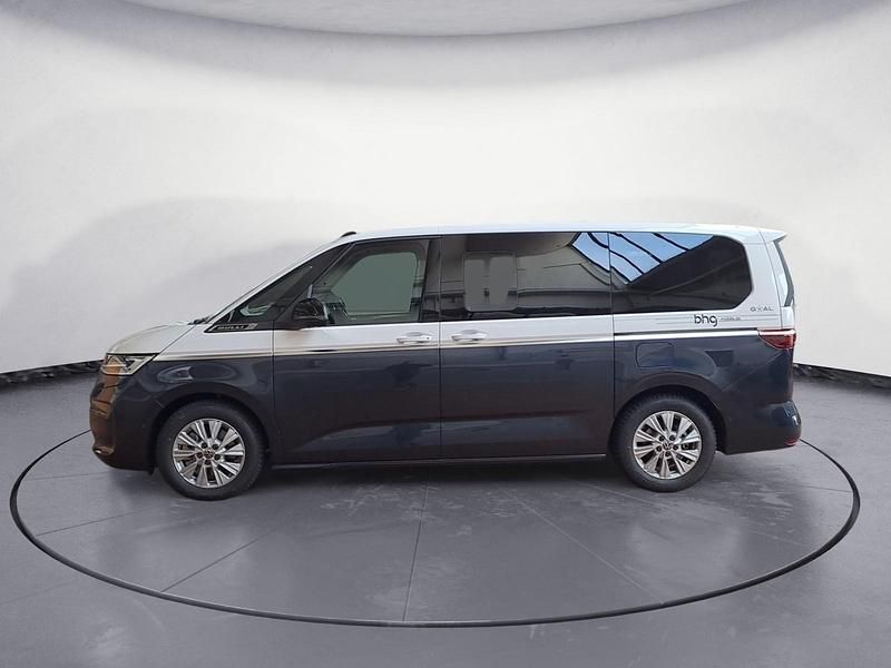 Gebraucht VW Multivan Life 150 PS (110 kW) 2025 Weiß Van