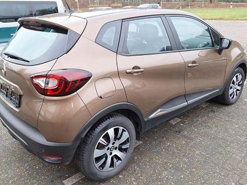 Gebraucht Renault Captur Life 90 PS (66 kW) 2018 Braun SUV