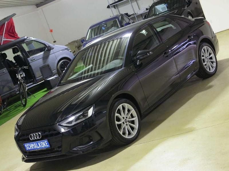 Gebraucht Audi A4 Advanced 204 PS (150 kW) 2023 Mythos black Limousine