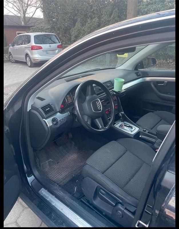 Gebraucht Audi A4 130 PS (95 kW) 2006 Schwarz Limousine