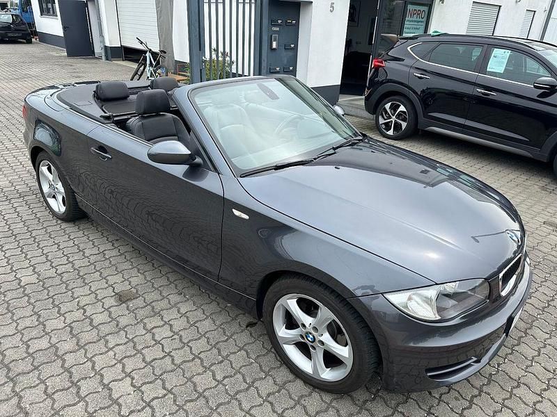 Grau Gebraucht 2008 BMW 118 Cabriolet Cabrio | 5.980 € (Fairer Preis) - Bild 1/4