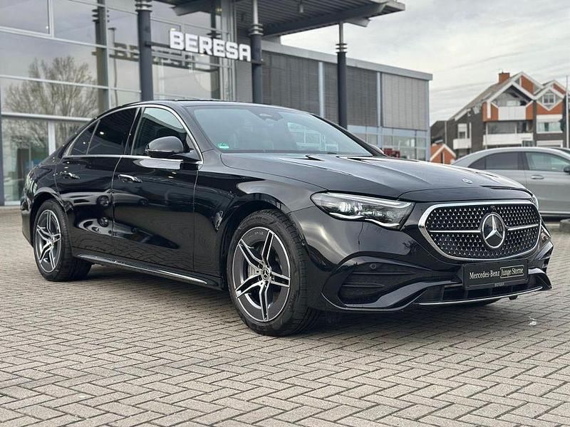 Gebraucht Mercedes E300 AMG 204 PS (150 kW) 2024 Schwarz Limousine