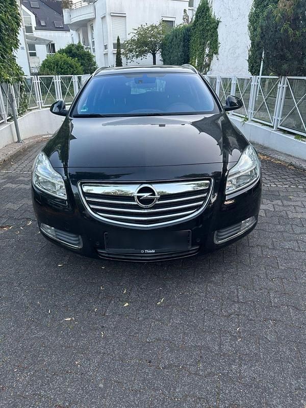 Schwarz Gebraucht 2013 Opel Insignia Kombi | 3.900 € (Superpreis) - Bild 1/4