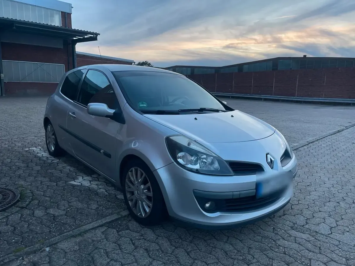 Gebraucht Renault Clio 112 PS (82 kW) 2007 Grau Kleinwagen