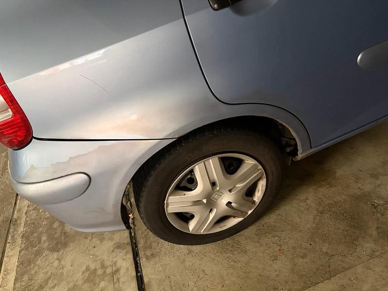 Second-hand Honda Jazz 2004 Albastru Hatchback