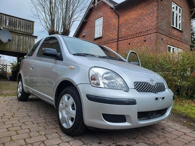 Gebraucht Toyota Yaris 60 PS (44 kW) 2003 Kleinwagen