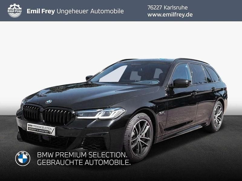 Saphirschwarz Gebraucht 2022 BMW 530e M Sport Kombi | 37.990 € (Fairer Preis) - Bild 1/3
