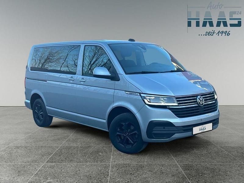 Silber Gebraucht 2020 VW Caravelle Comfortline Van / Kleinbus | 29.490 € (Guter Preis) - Bild 1/4