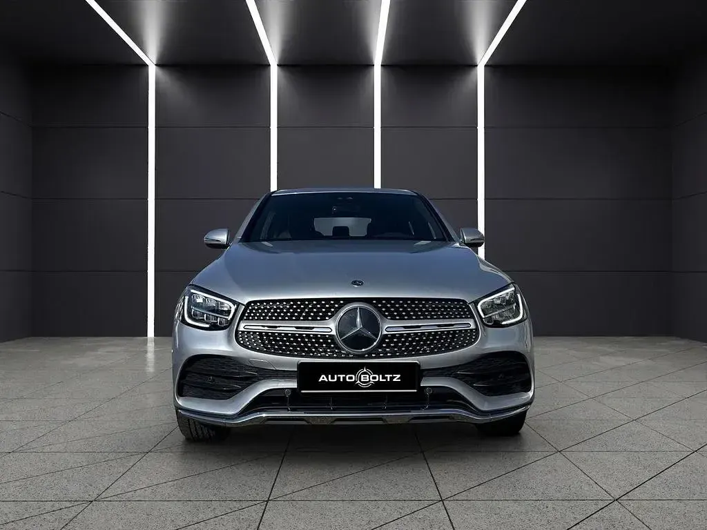 Gebraucht Mercedes GLC200 AMG 197 PS (144 kW) 2022 Silber/grau (metallic) SUV