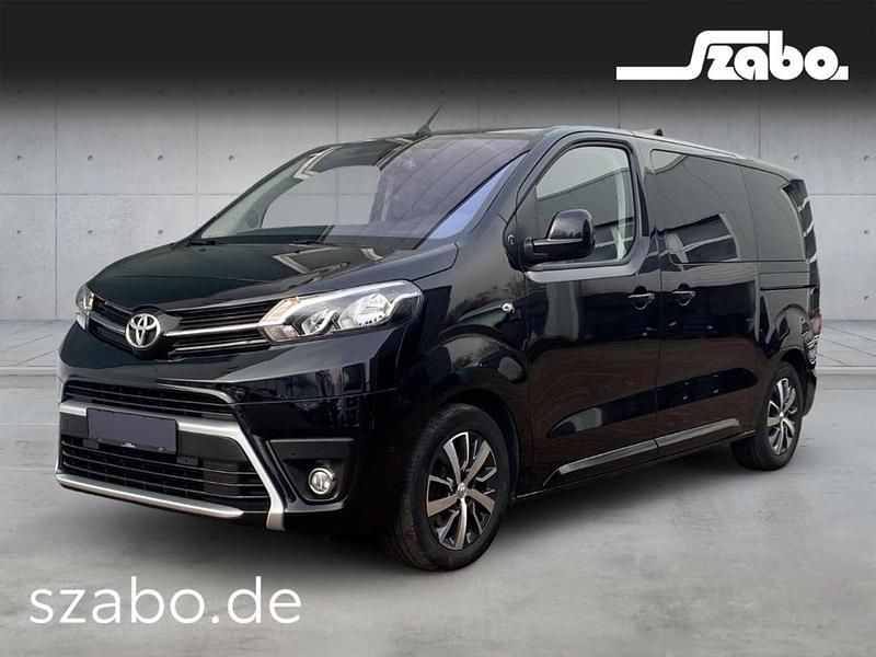 Schwarz Gebraucht 2024 Toyota Proace Verso Team Kombi | 45.550 € (Teuer) - Bild 1/3