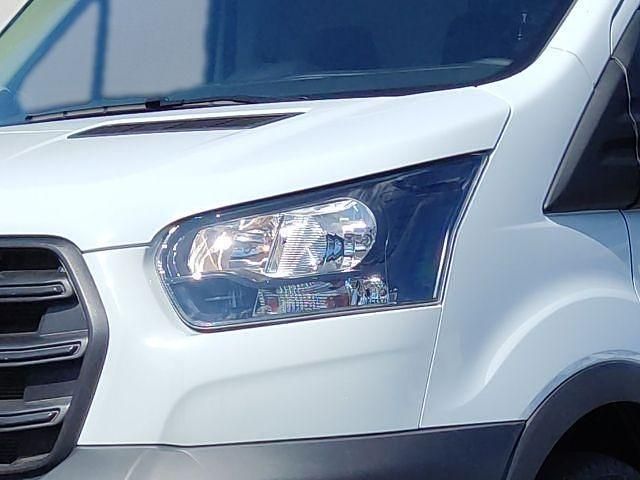 Gebraucht Ford Transit Trend 131 PS (96 kW) 2025 Frostweiß Van
