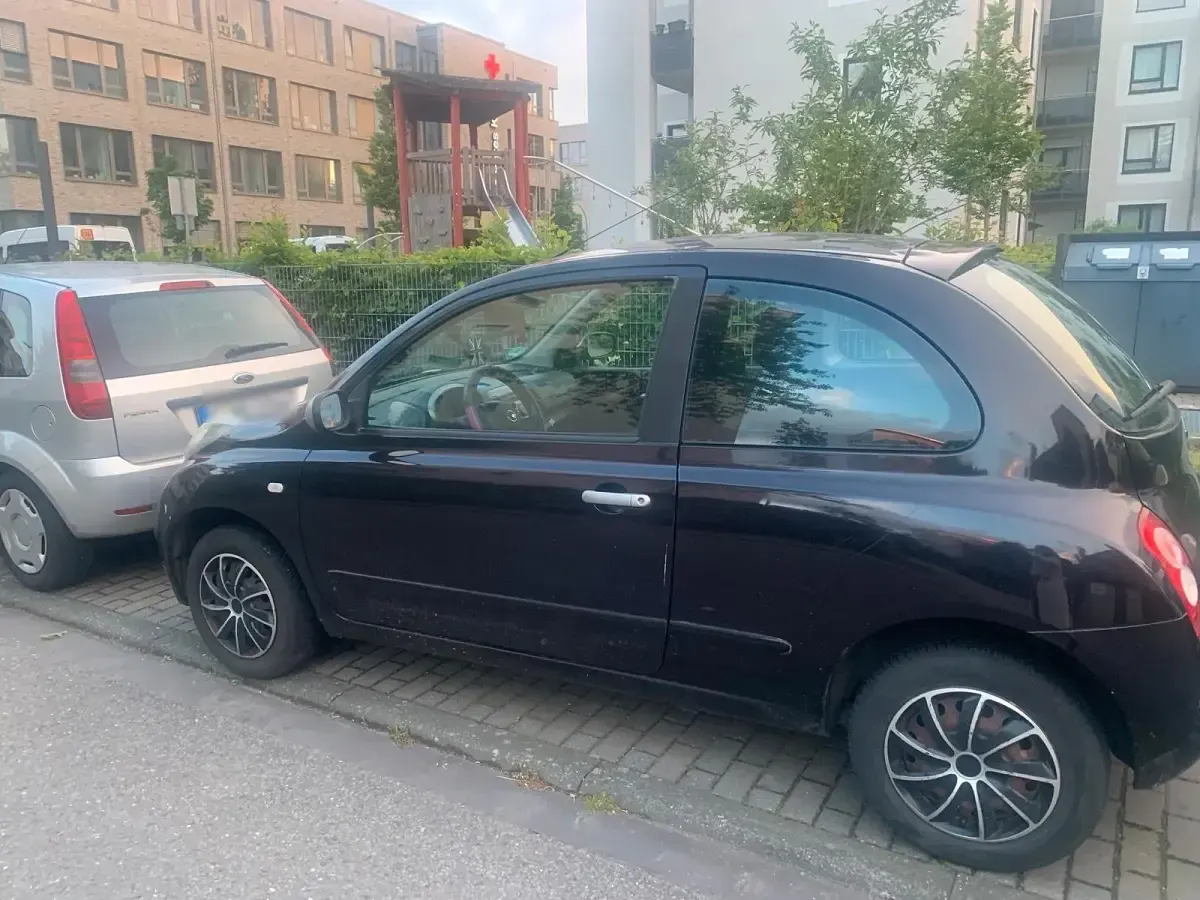 Gebraucht Nissan Micra 75 PS (55 kW) 2008 Violet Kleinwagen
