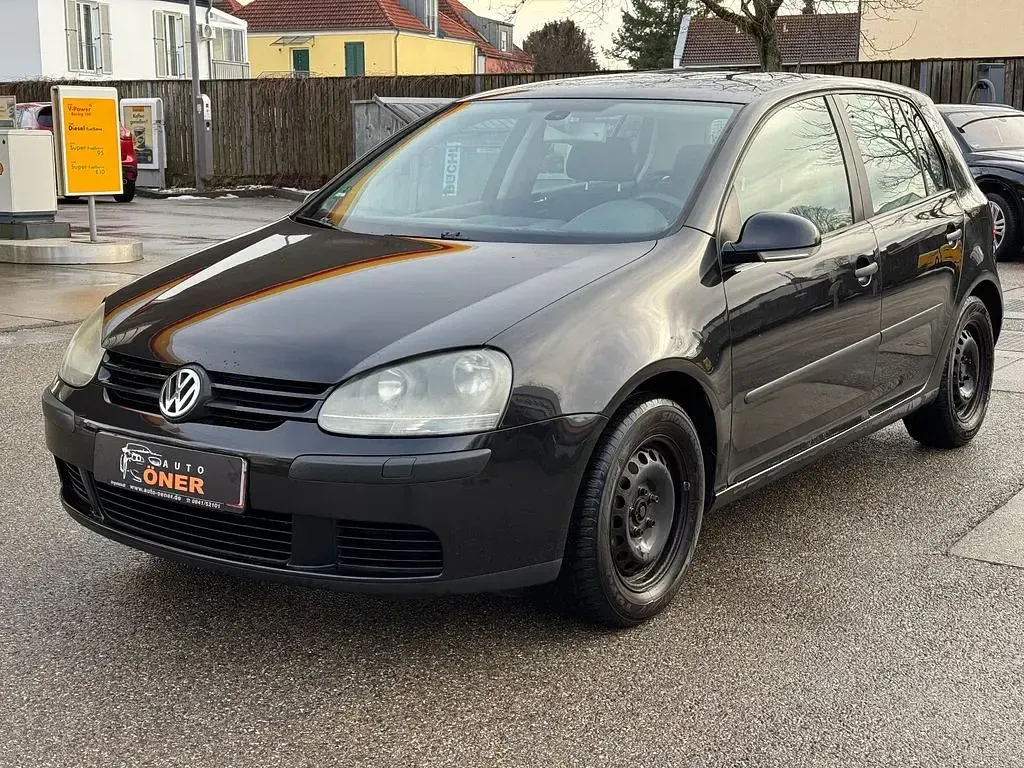 Gebraucht VW Golf IV Comfortline 116 PS (85 kW) 2003 Blackmagic Limousine
