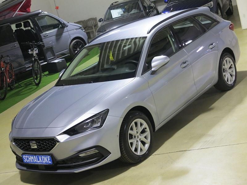 Second-hand Seat Leon Style 150 CP (110 kW) 2023 Argintiu Break