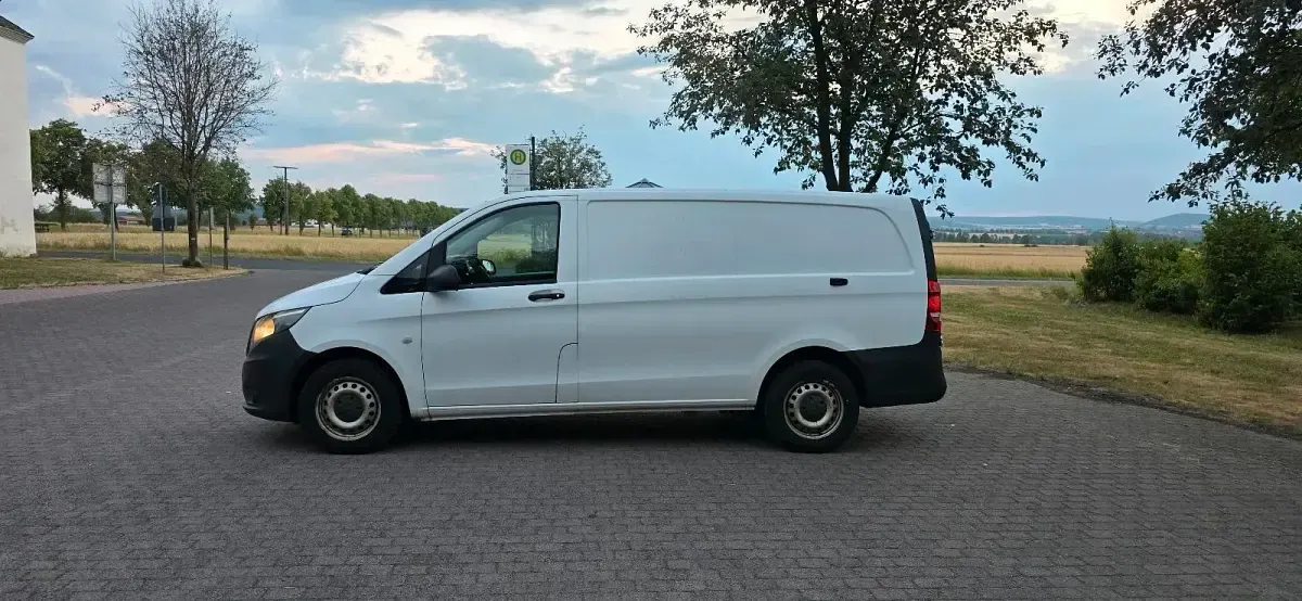 Gebraucht Mercedes Vito 163 PS (119 kW) 2015 Weiß Van