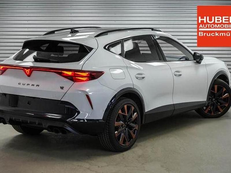 Gebraucht Cupra Formentor VZ 333 PS (244 kW) 2025 Glacial white metallic (2y) SUV