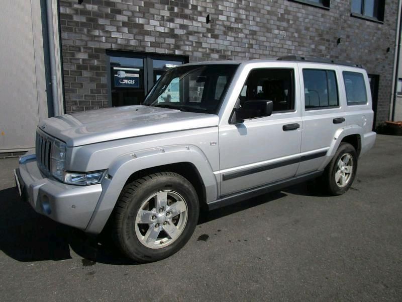 Silber Gebraucht 2008 Jeep Commander SUV | 7.950 € (Fairer Preis) - Bild 1/1